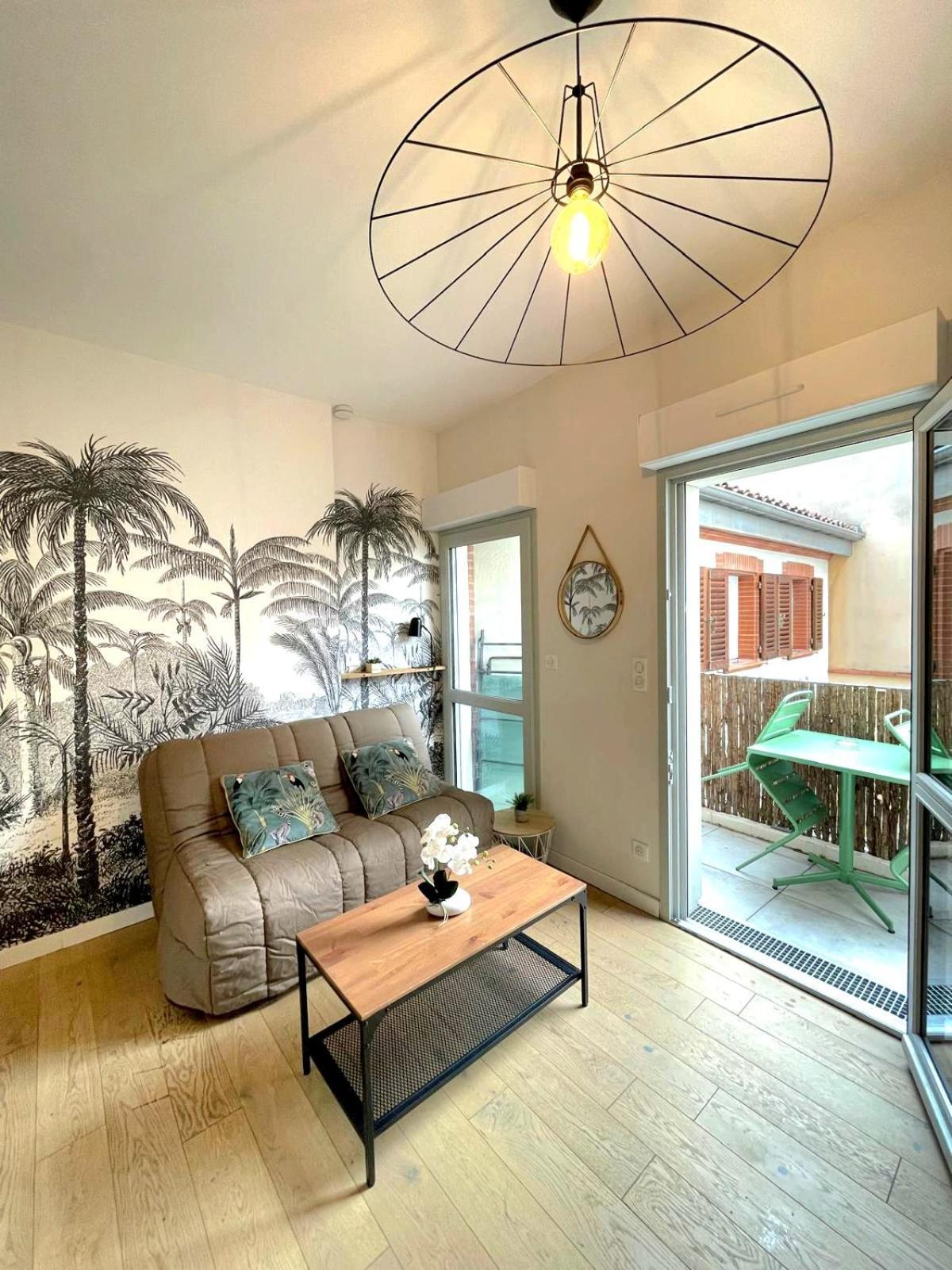 Studio Chic & Balcon - Hypercentre - Gare - Metro ตูลูส ภายนอก รูปภาพ